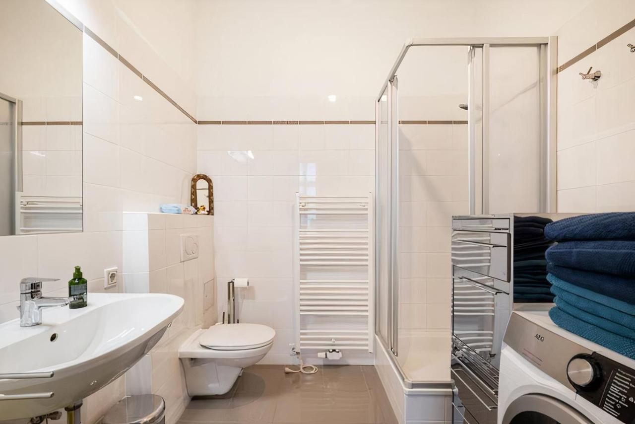 Imperial Gem . Flamboyant Studio . Heart Of Vienna Apartment Екстериор снимка